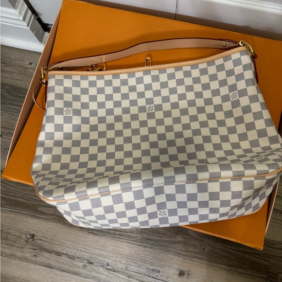 Authenticated Louis Vuitton GM Delightful - Picture 3 of 7